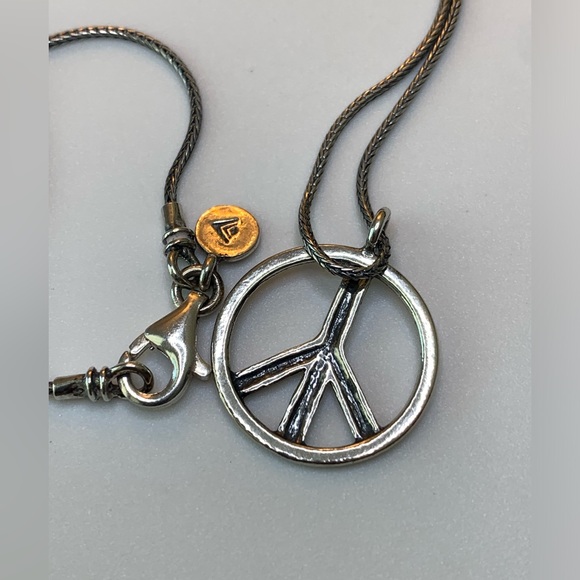 Silpada Vintage Sterling Peace Sign Necklace on Foxtail Chain/Necklace - Israel - Picture 12 of 13